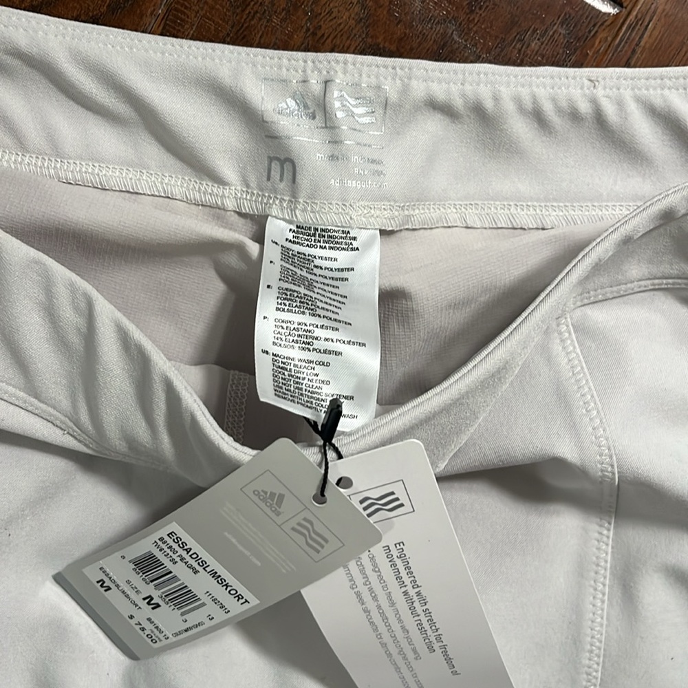 Adidas Skirt with shorts under for golf - Picture 4 of 5